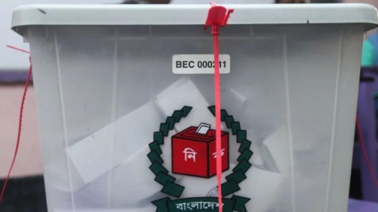 Expatriates Who Want to Vote Must Submit Four Mandatory Forms